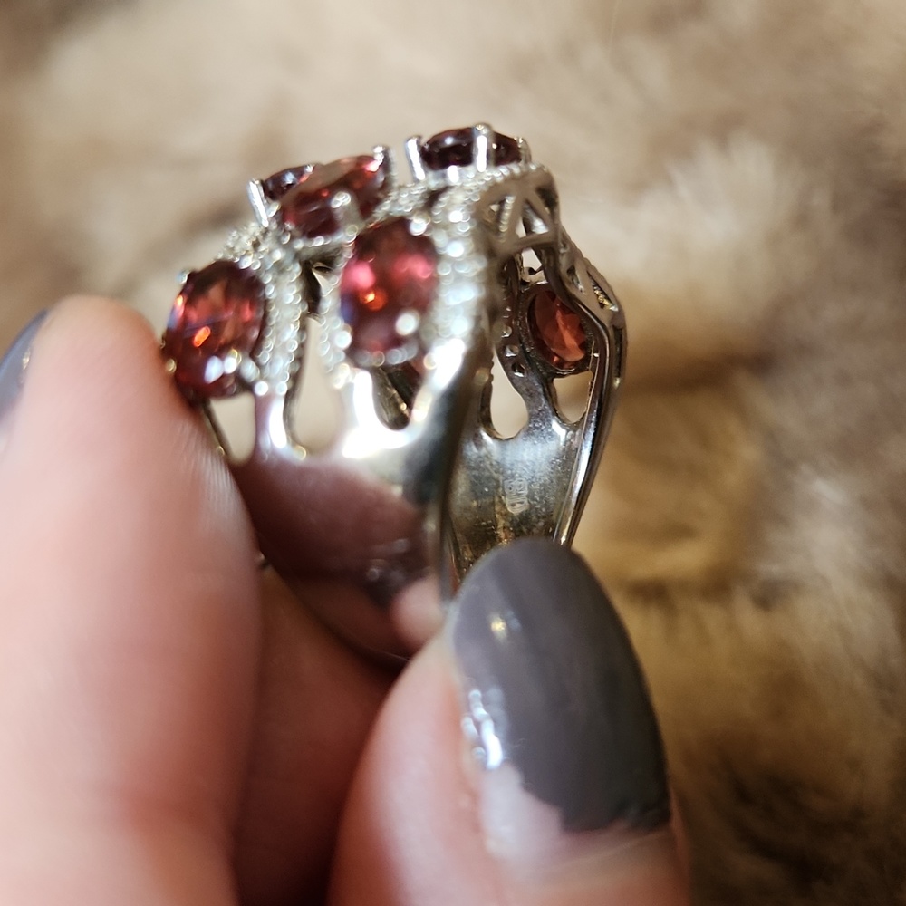 Color Shift Garnet Ring - image 5